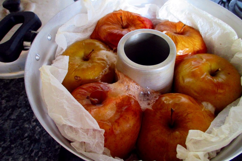 Preparation of sugar-free baked apples, Mangia senza Pancia