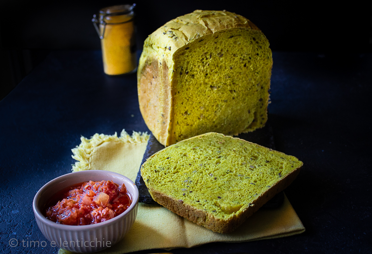 Turmeric Loaf Bread