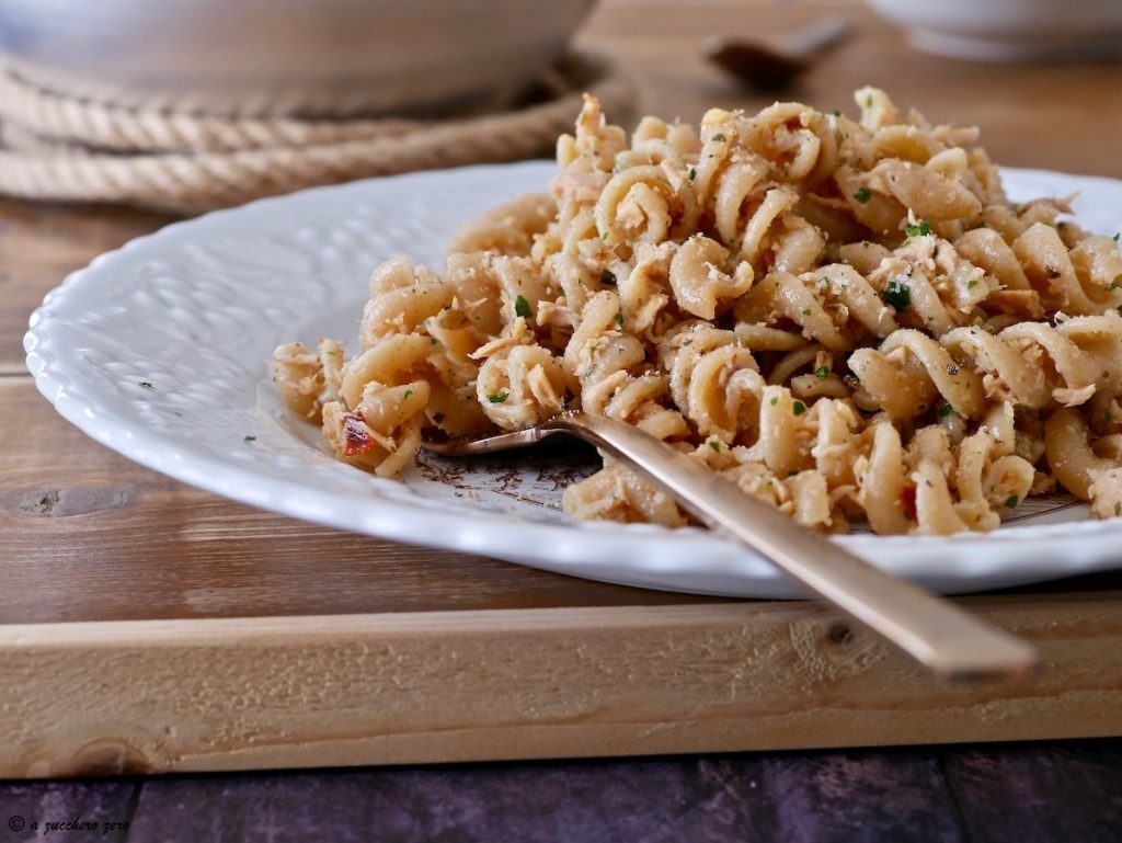 Light Pasta with Tuna and Lemon with Light Canned Tuna