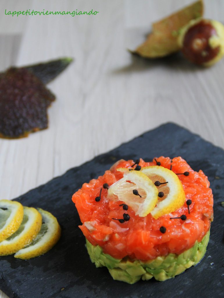 Marinated salmon and avocado tartare