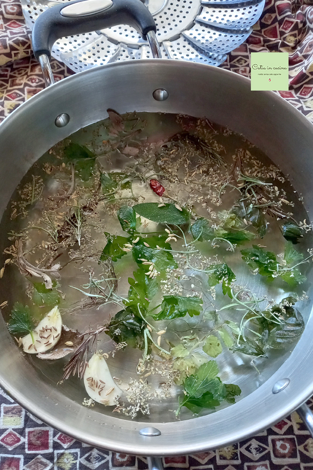 aromatic herbs for steaming