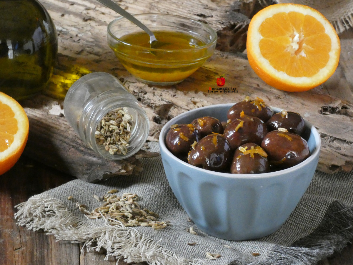 Black Olives with Orange