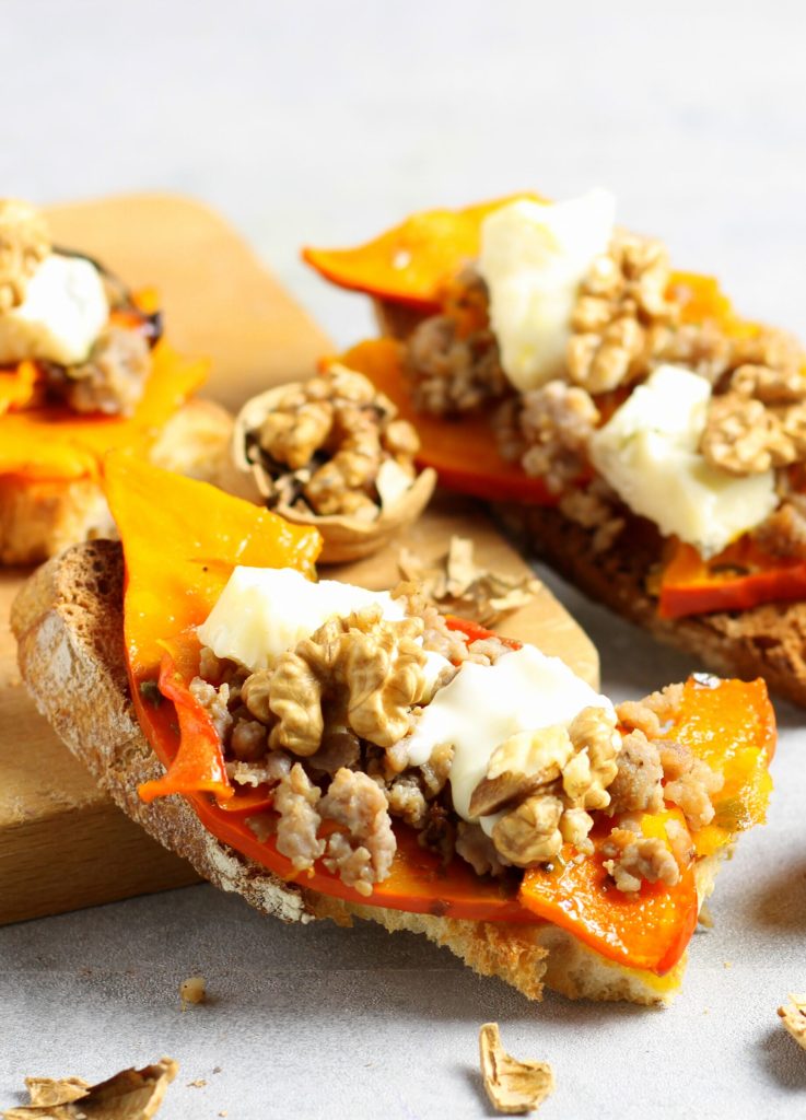 Toasts with Pumpkin, Sausage, and Gorgonzola