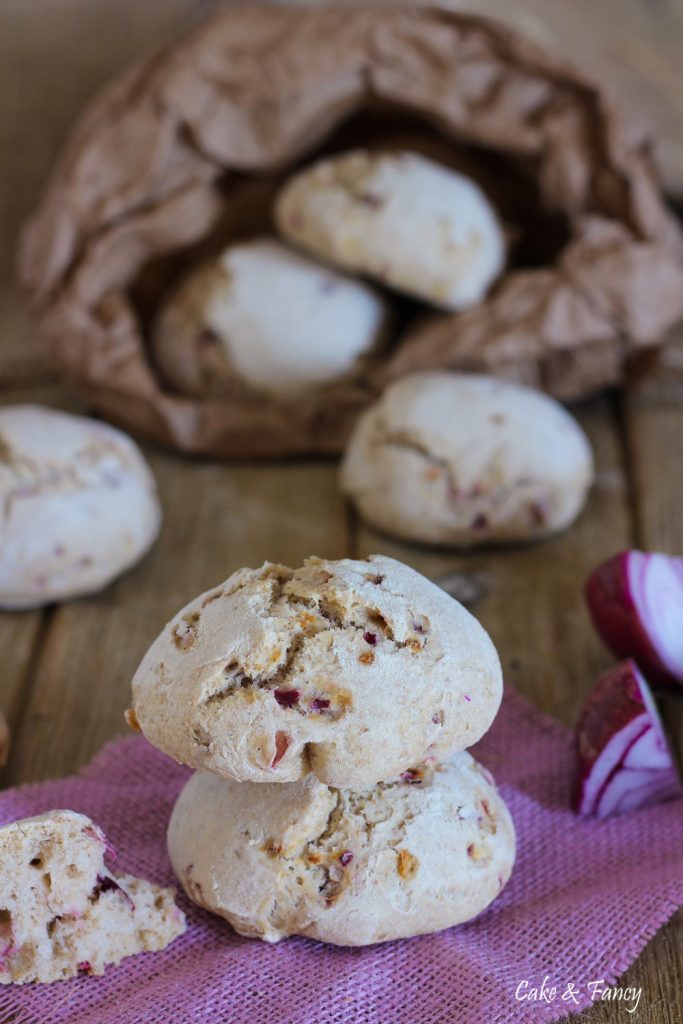 red Tropea onion buns