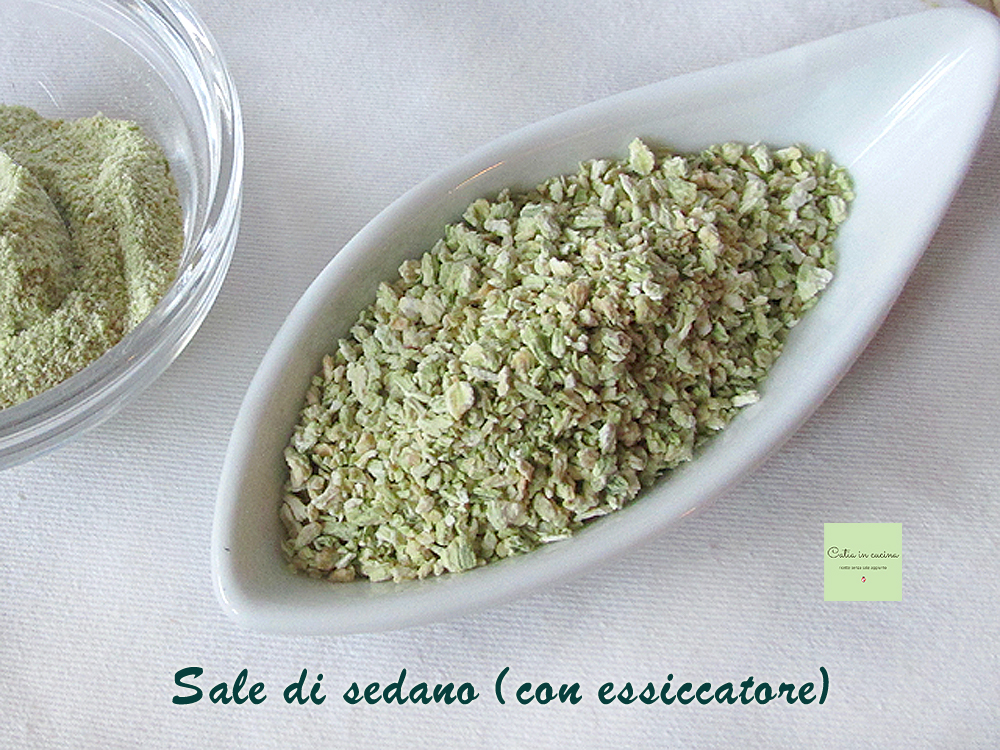 coarse celery salt