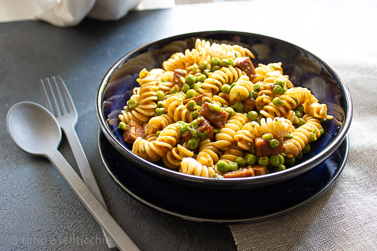 Fusilli with Peas and Glazed Tofu