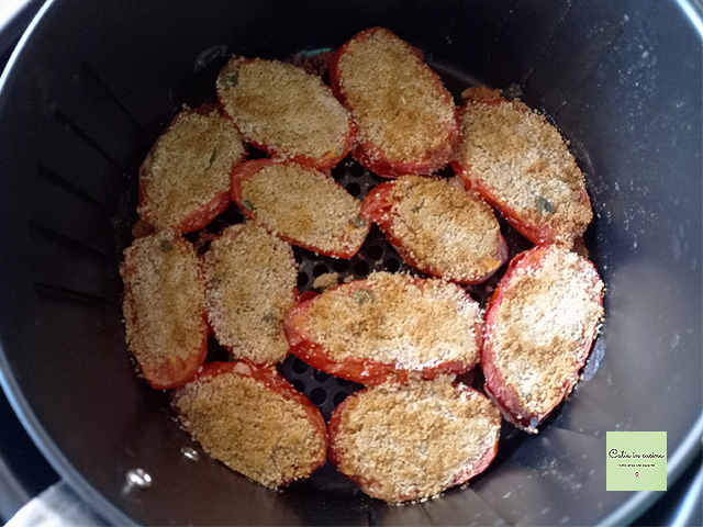 gratinated tomatoes in the air fryer