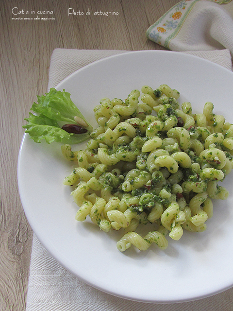 pasta with little gem lettuce pesto