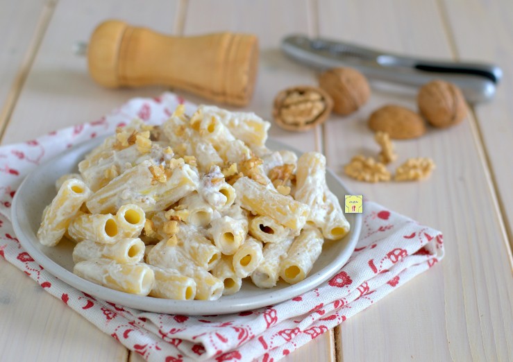 Pasta with Ricotta and Walnuts