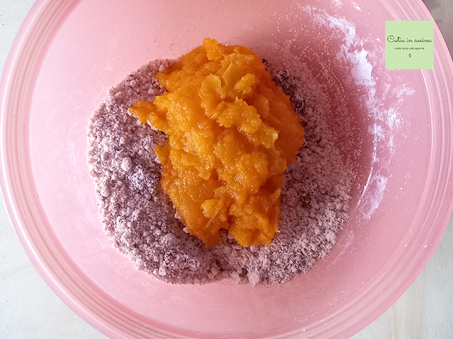 pumpkin cookies add pumpkin