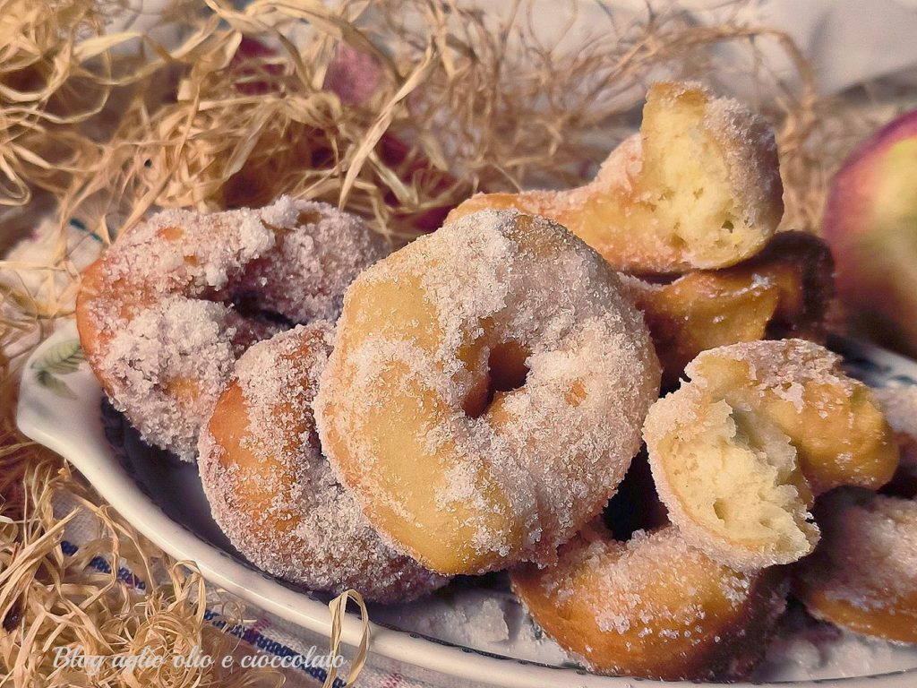 donuts without yeast with potatoes ricotta and apples