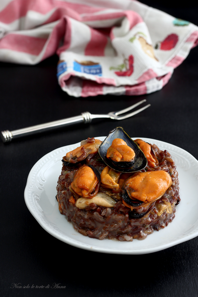 red rice and mussels