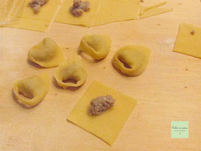 shaping cappelletti - filling