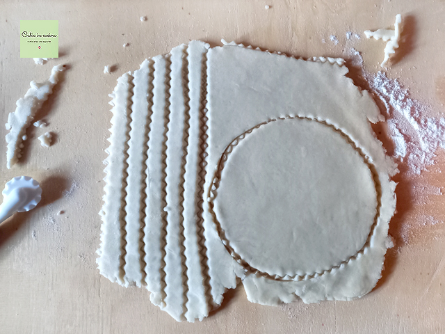 shortcrust pastry for mini pies with greens