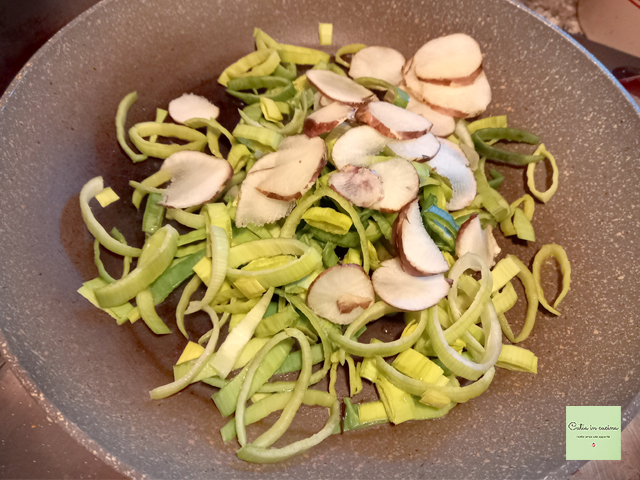 sliced leek and Jerusalem artichoke