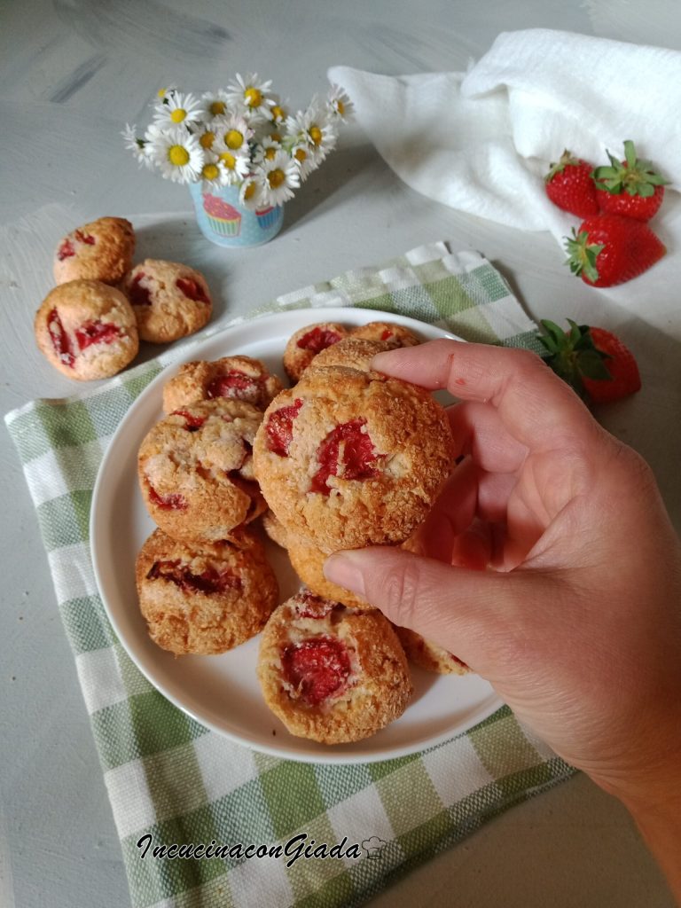 Strawberry cookies