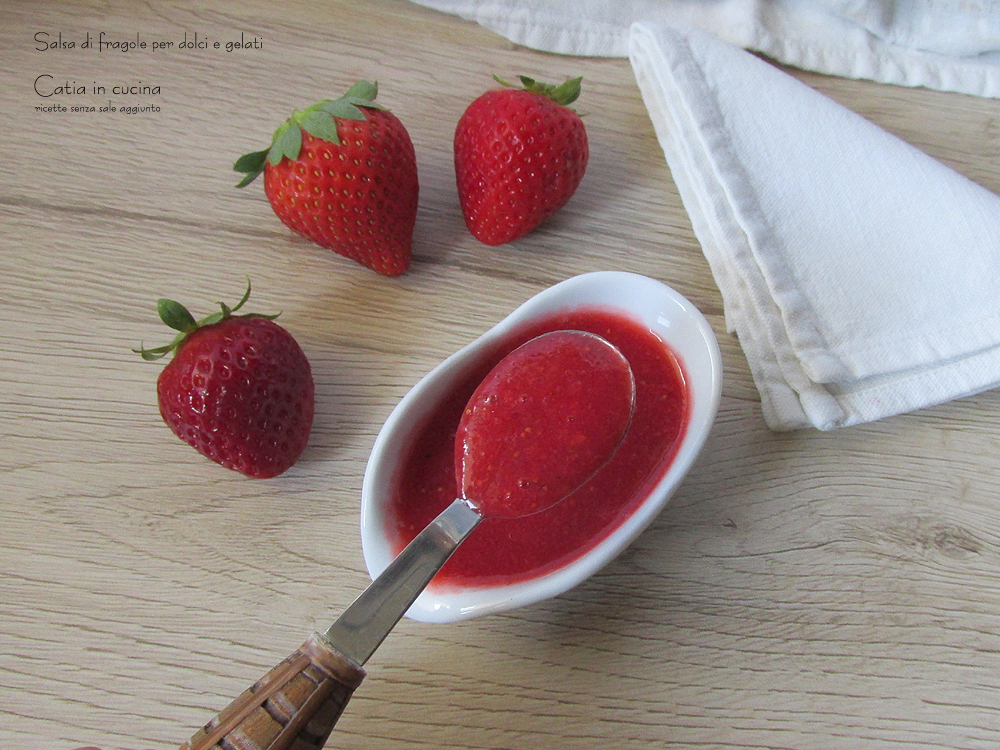 strawberry sauce for desserts and ice creams