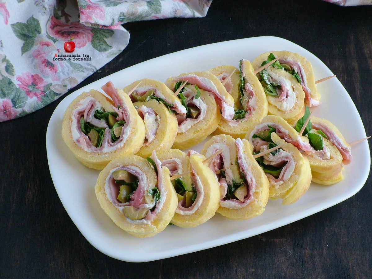 Stuffed Omelette Rolls