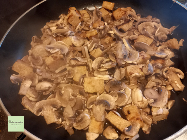 tempeh with mushrooms