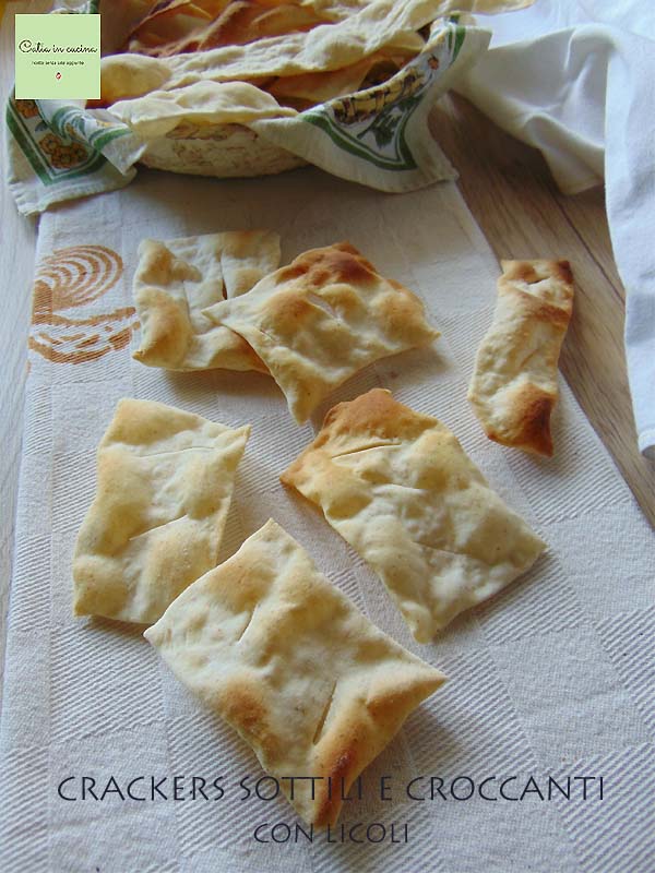 thin and crunchy crackers (with Licoli)