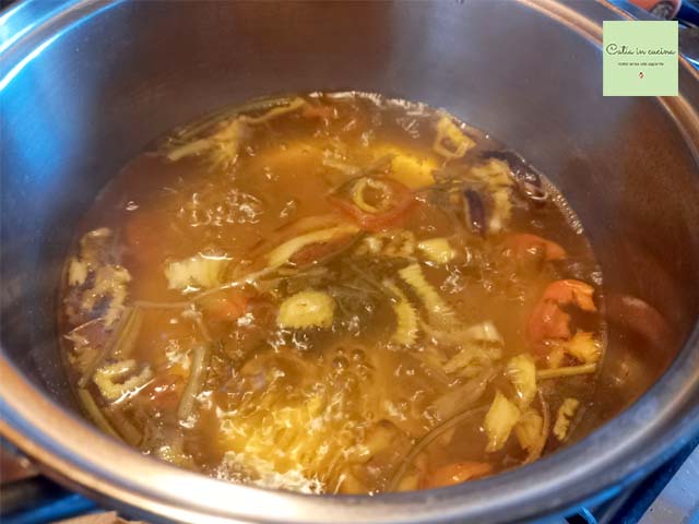 vegetable broth with saffron