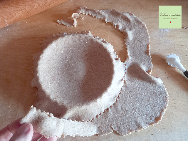 whole wheat brisè tartlets cut