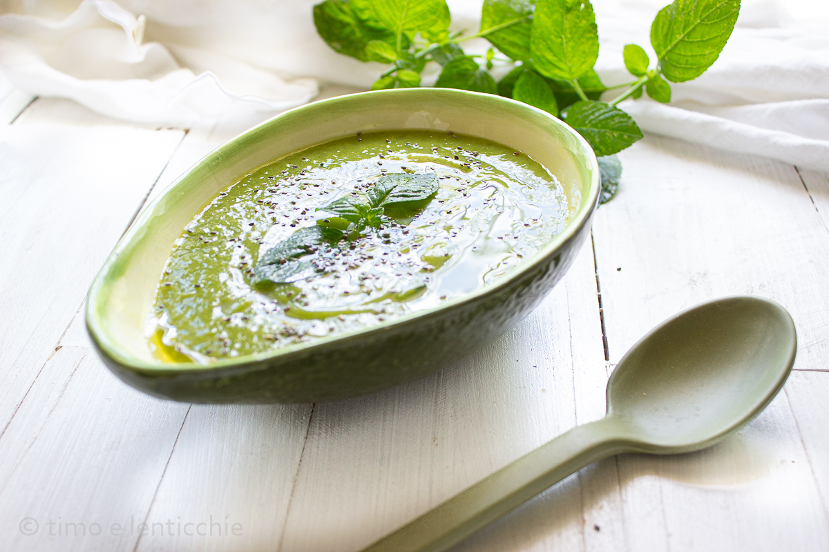 Zucchini and Peas Cream Soup