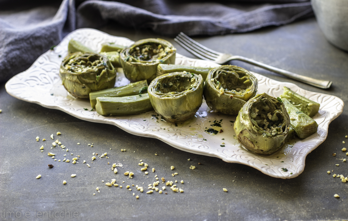 Artichokes with Hazelnuts in the Pressure Cooker