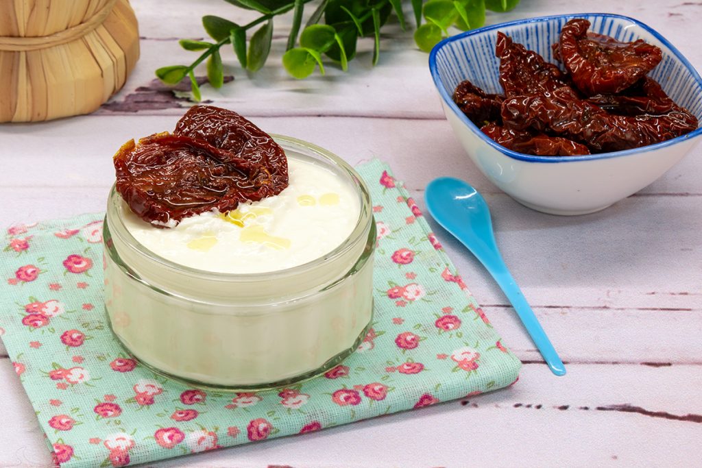 Feta and Spreadable Cheese Cream