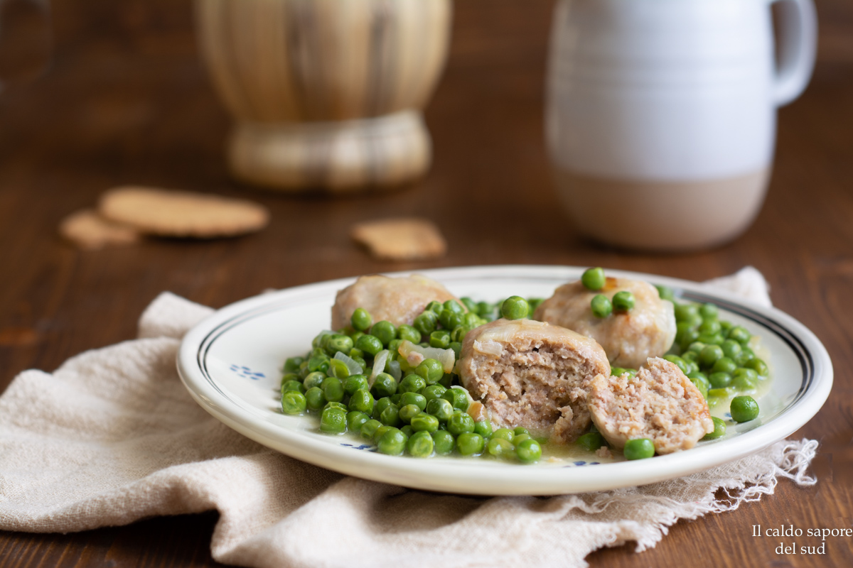 Meatballs in White Sauce with Peas