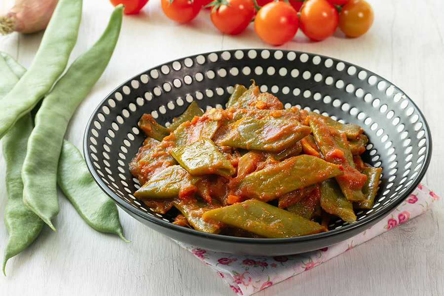 Snow Peas with Tomato