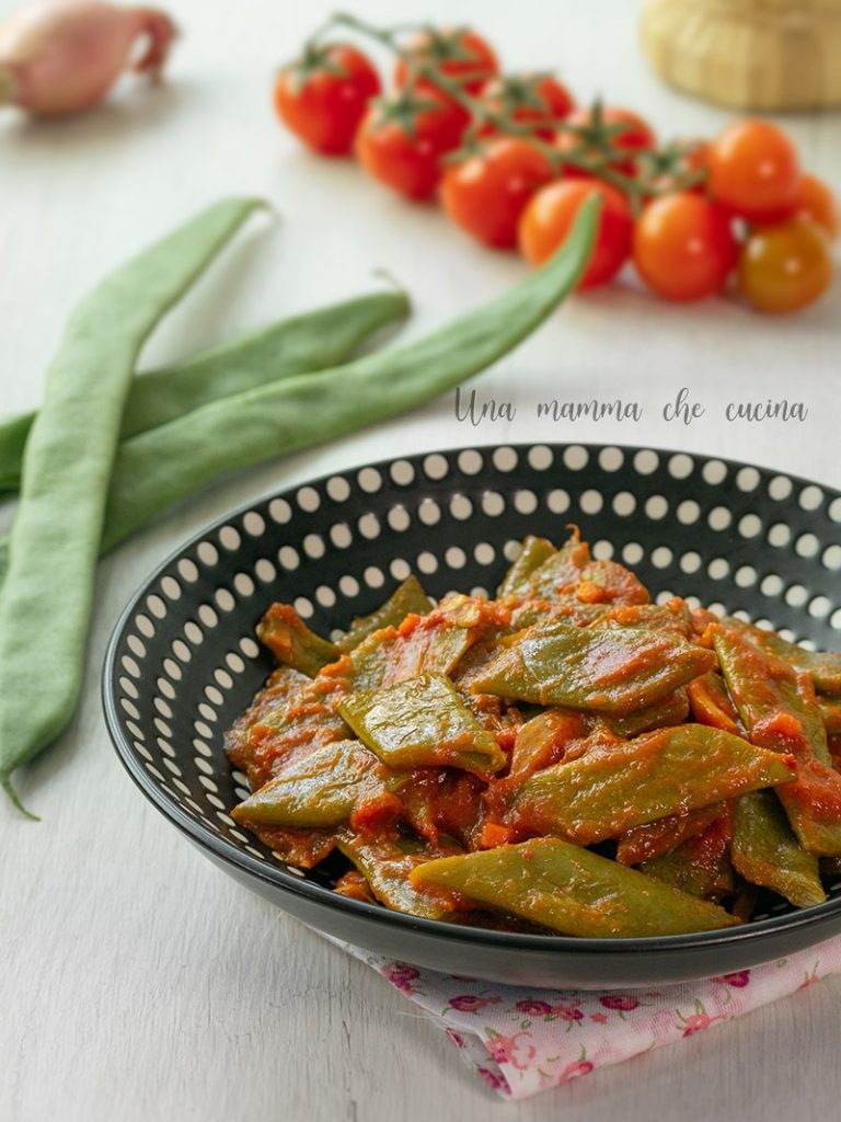 Snow Peas with Tomato