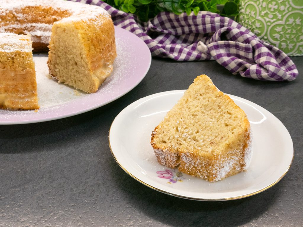 Banana and Yogurt Bundt Cake without Butter