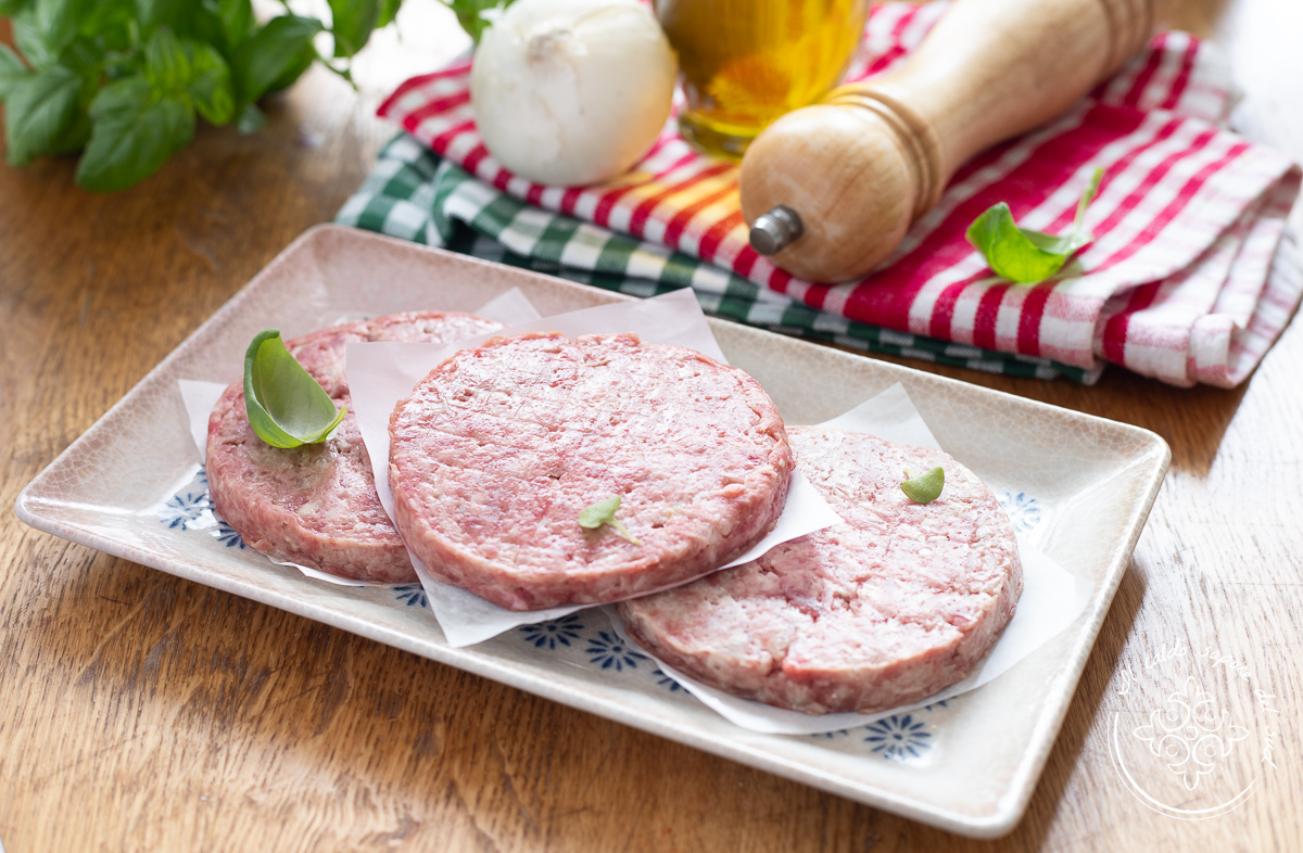 Very Soft and Juicy Onion Hamburgers