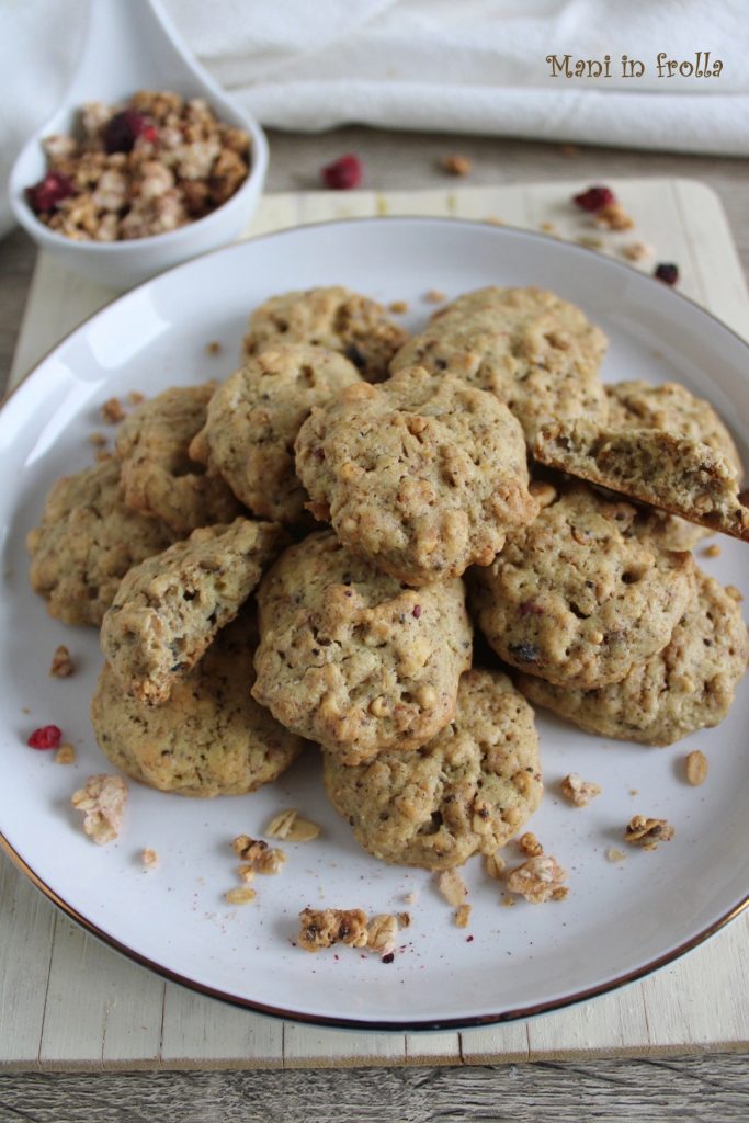 Cookies with Berry Granola