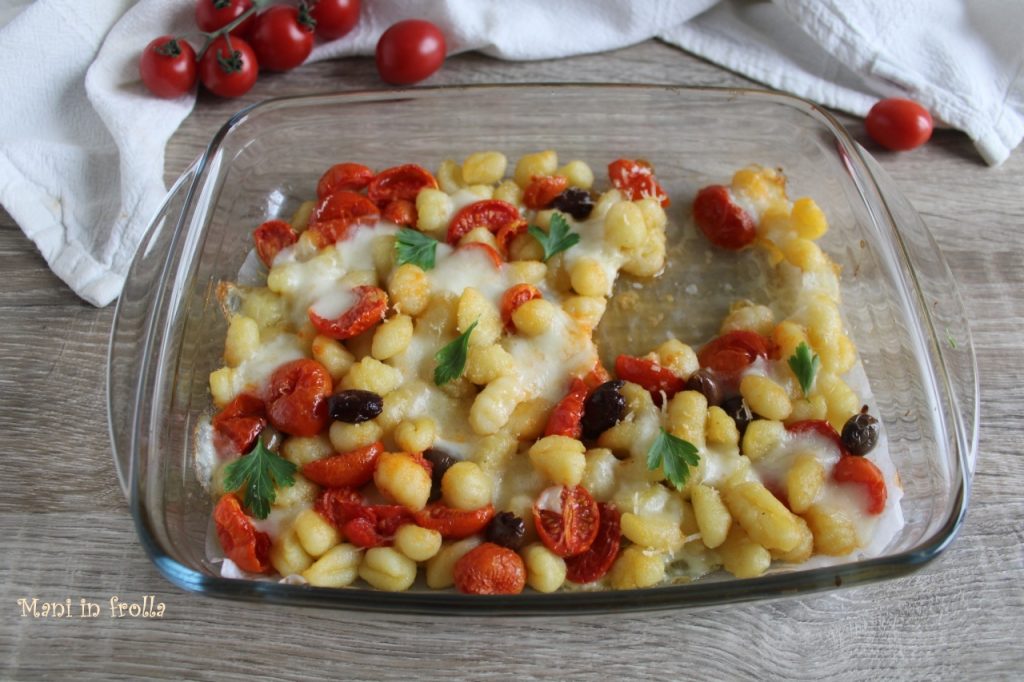 Sheet-Pan Gnocchi with Cherry Tomatoes and Mozzarella