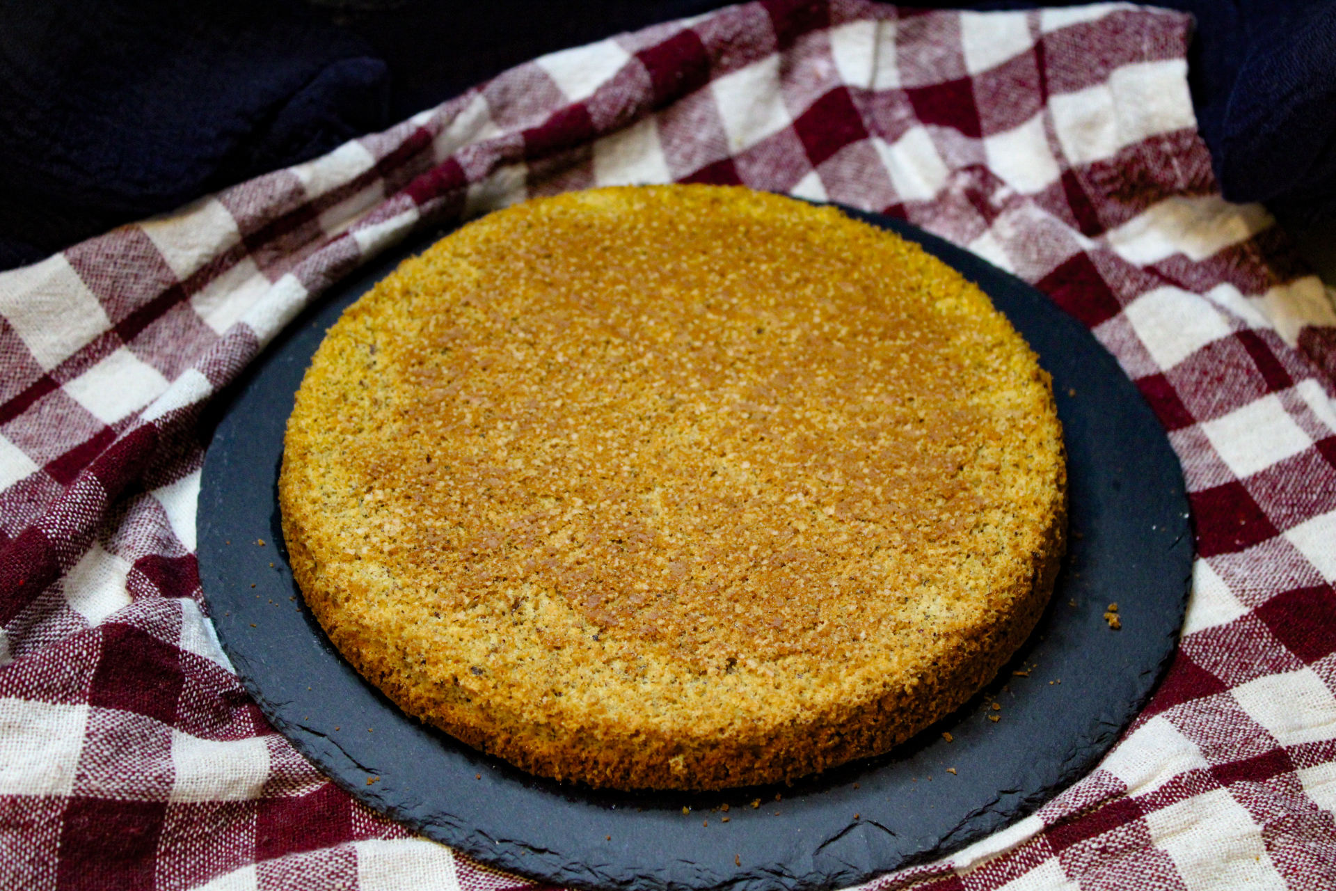 Flourless and Butterless Hazelnut Cake