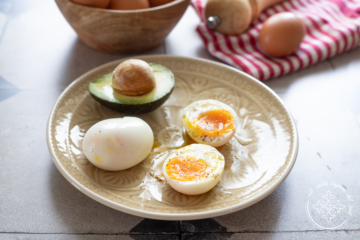 Medium-boiled eggs