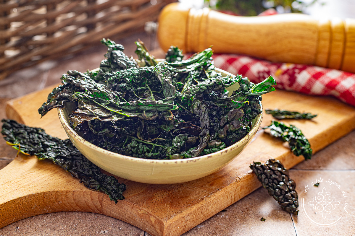 Oven-Baked Kale Chips