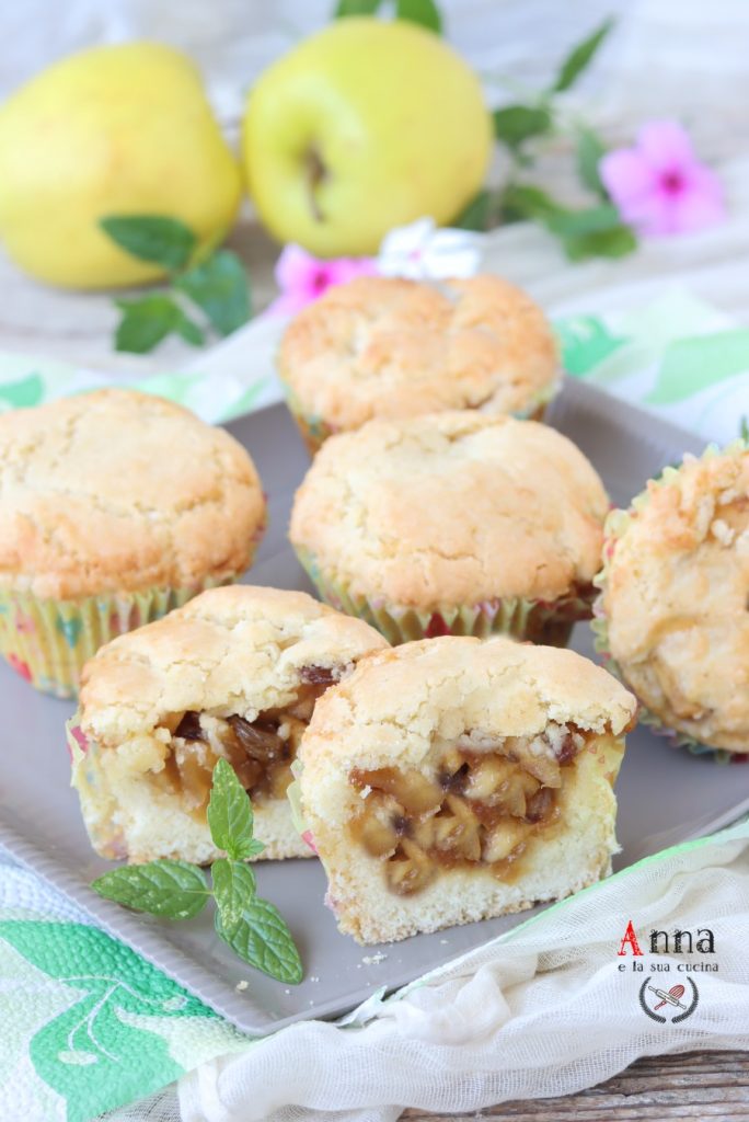 Soft apple heart and cinnamon cupcakes