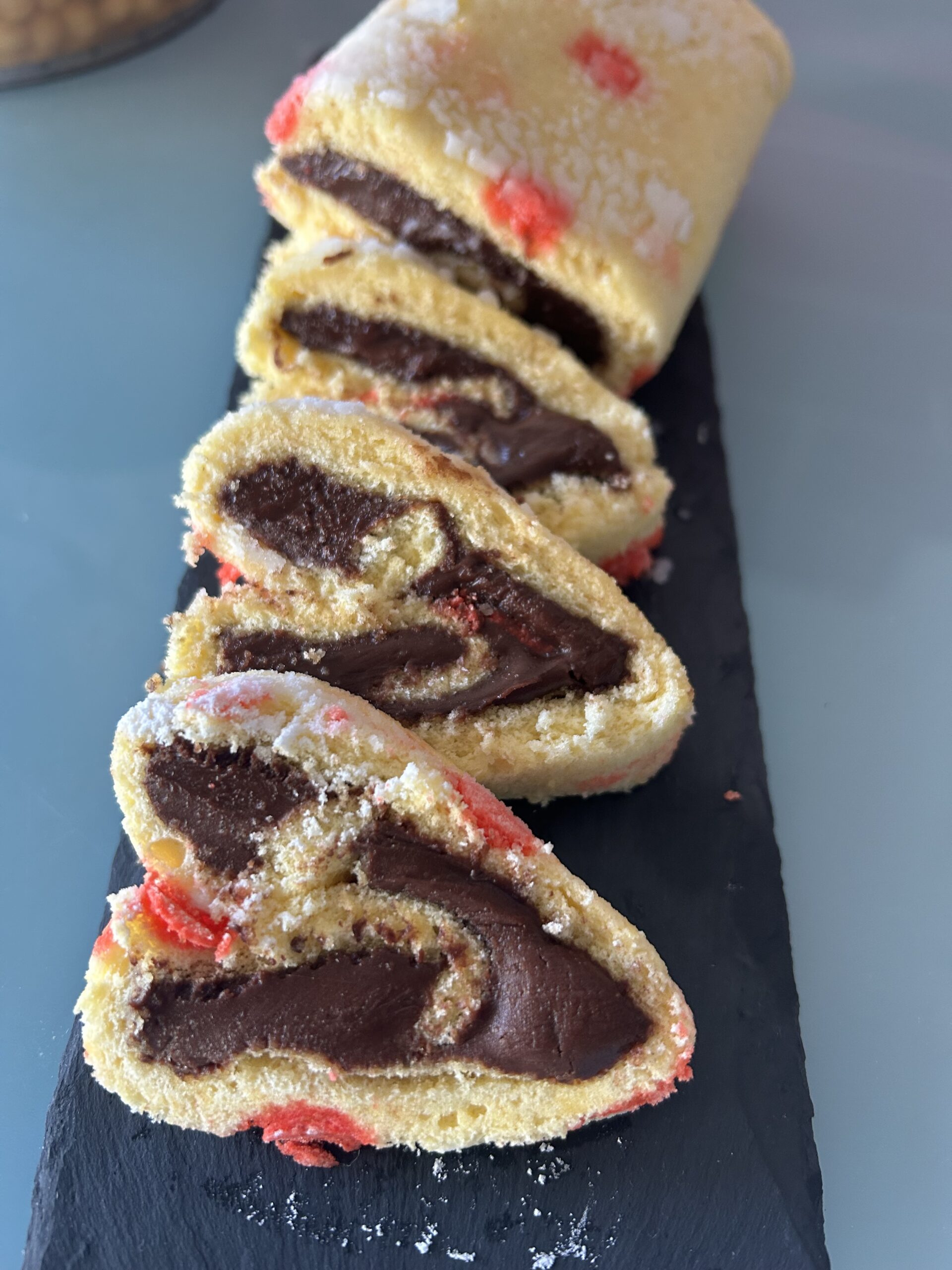 Nutella Heart Roll: Soft and Spectacular