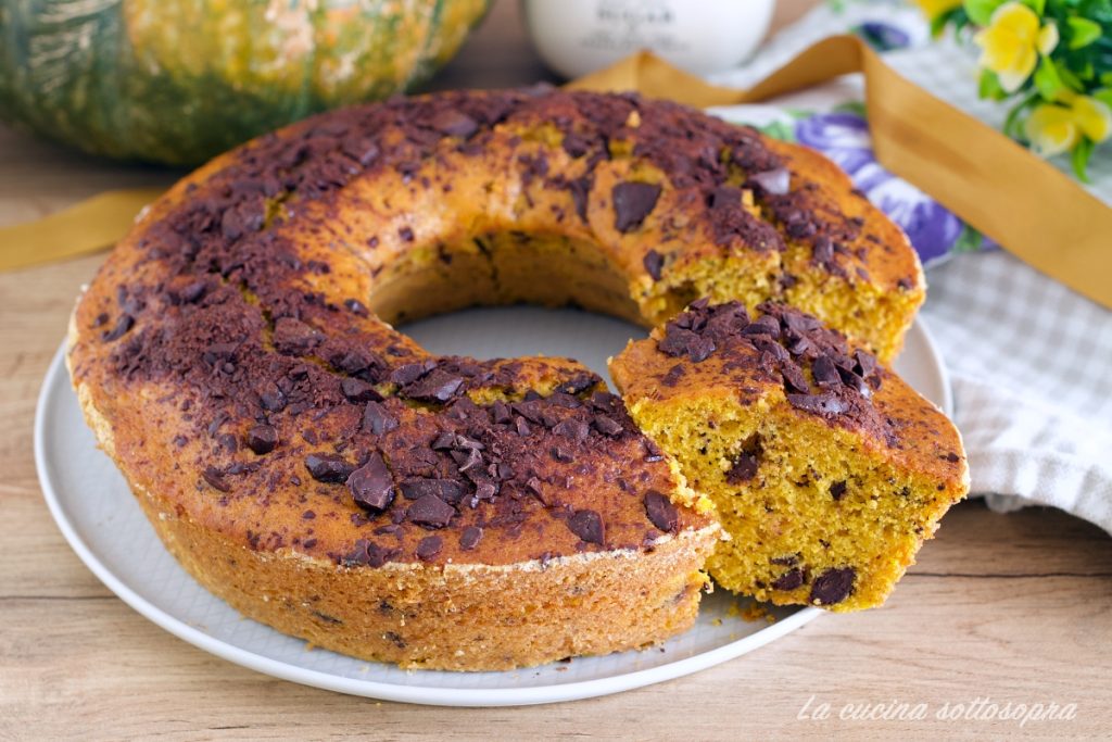 soft pumpkin and chocolate bundt cake