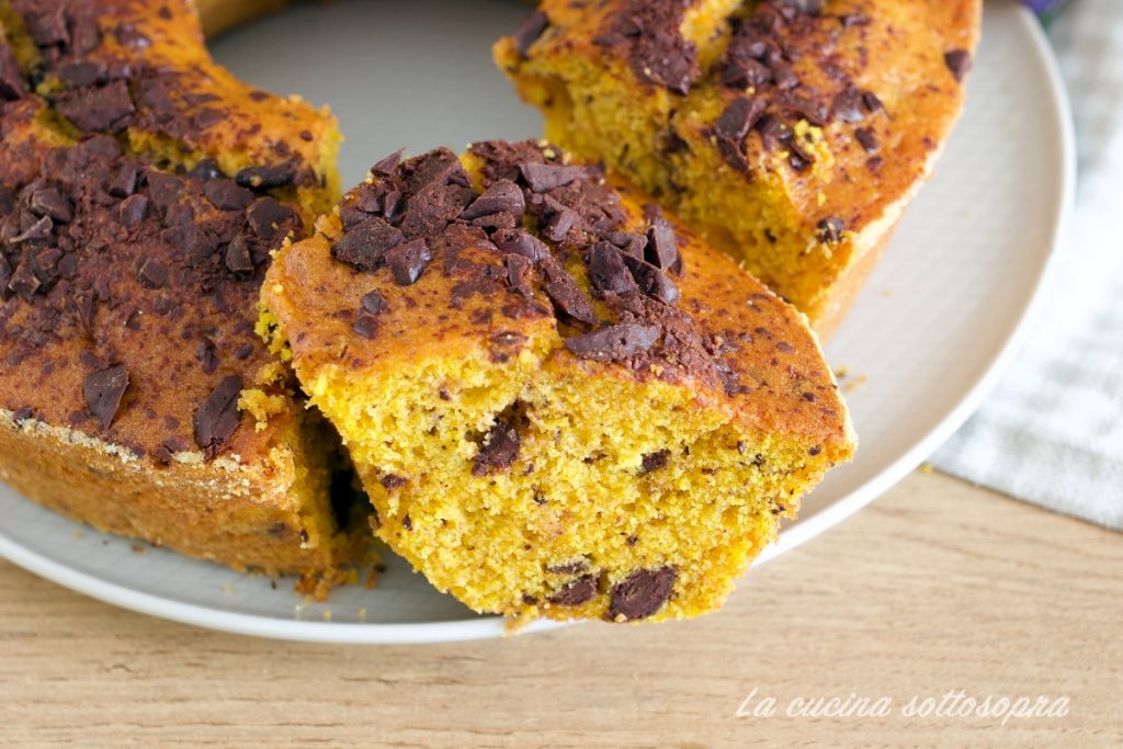 soft pumpkin and chocolate bundt cake