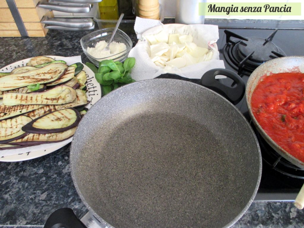 Light Eggplant Parmesan in a Skillet, Eat without a Belly