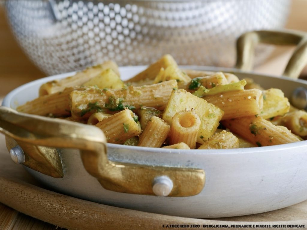 Pasta with Sicilian kohlrabi and tomato