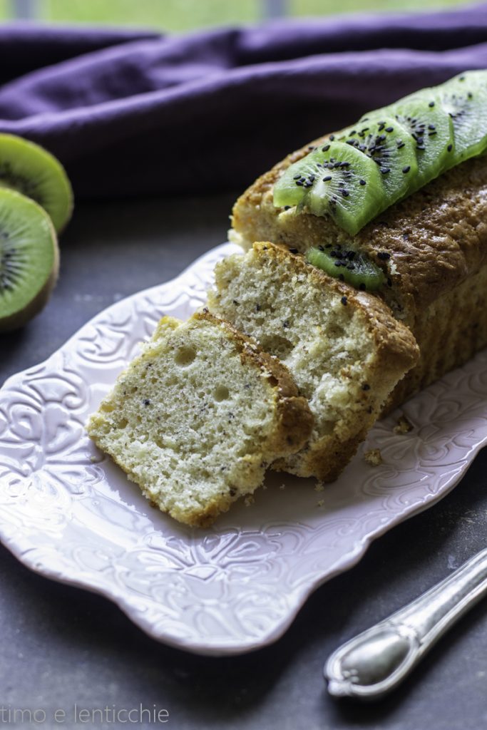 Soft Kiwi Loaf Cake Without Butter