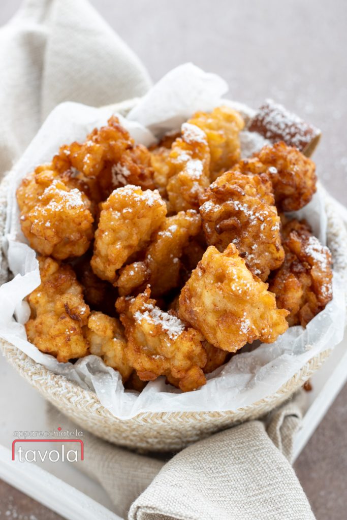 Sweet rice fritters