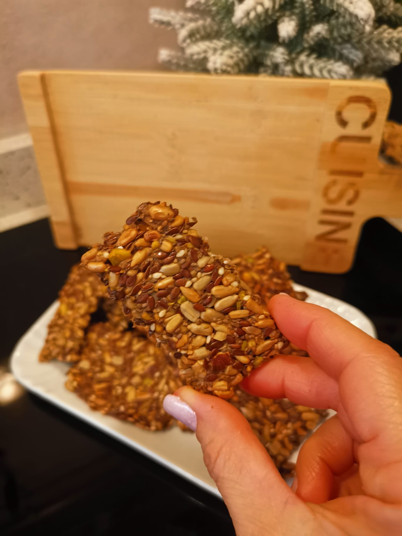 Seed Crackers Without Flour
