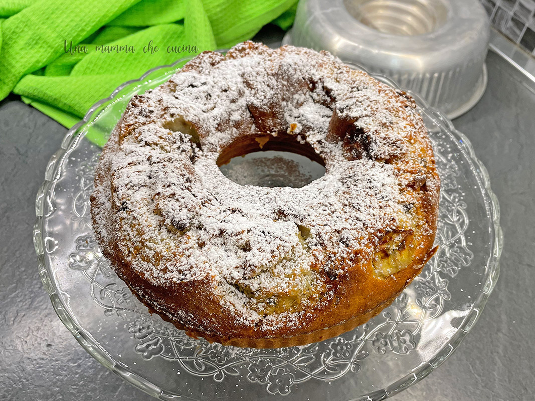Banana, Walnut, and Chocolate Ring Cake in Air Fryer