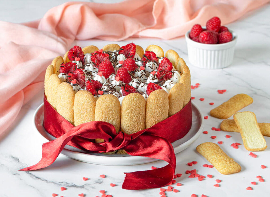 Charlotte chocolate and raspberries